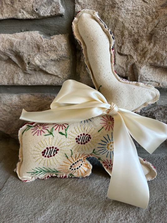 Sweet Embroidery Bunny Sitter
